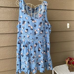 TORRID size 3 Sleeveless Tunic Top